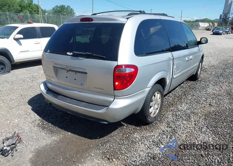 2006 Chrysler Town & Country Touring from USA, damaged, VIN 2A4GP54L36R820920